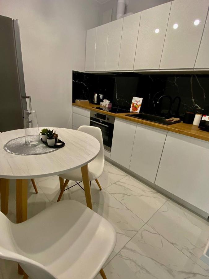 Mokotow Blisko Lotniska Chopina Apartament *